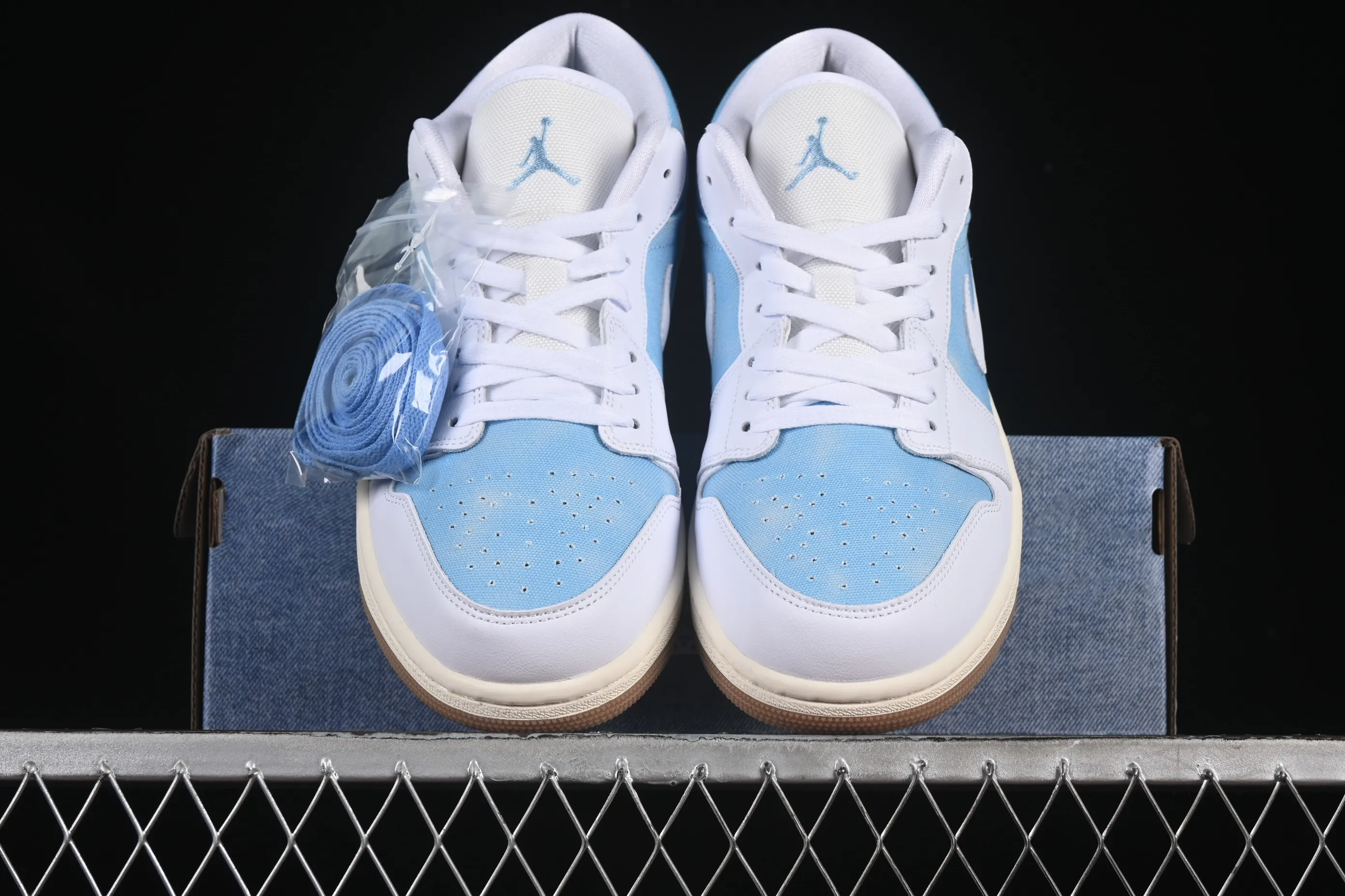 All categories Air Jordan Jordan series basketball shoes Air Jordan 1 Low Air Jordan 1 Low "Worn Blue" AJ1 Jordan 1 denim low-top cultural and casual sneakers HQ2004-400